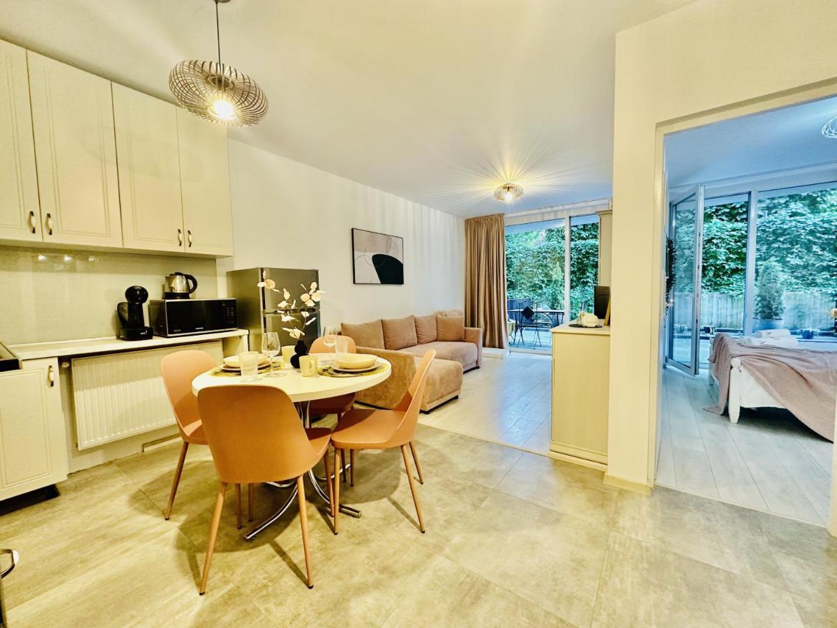 Palfi Apartment With Garden & Parking Cluj Napoca Bagian luar foto