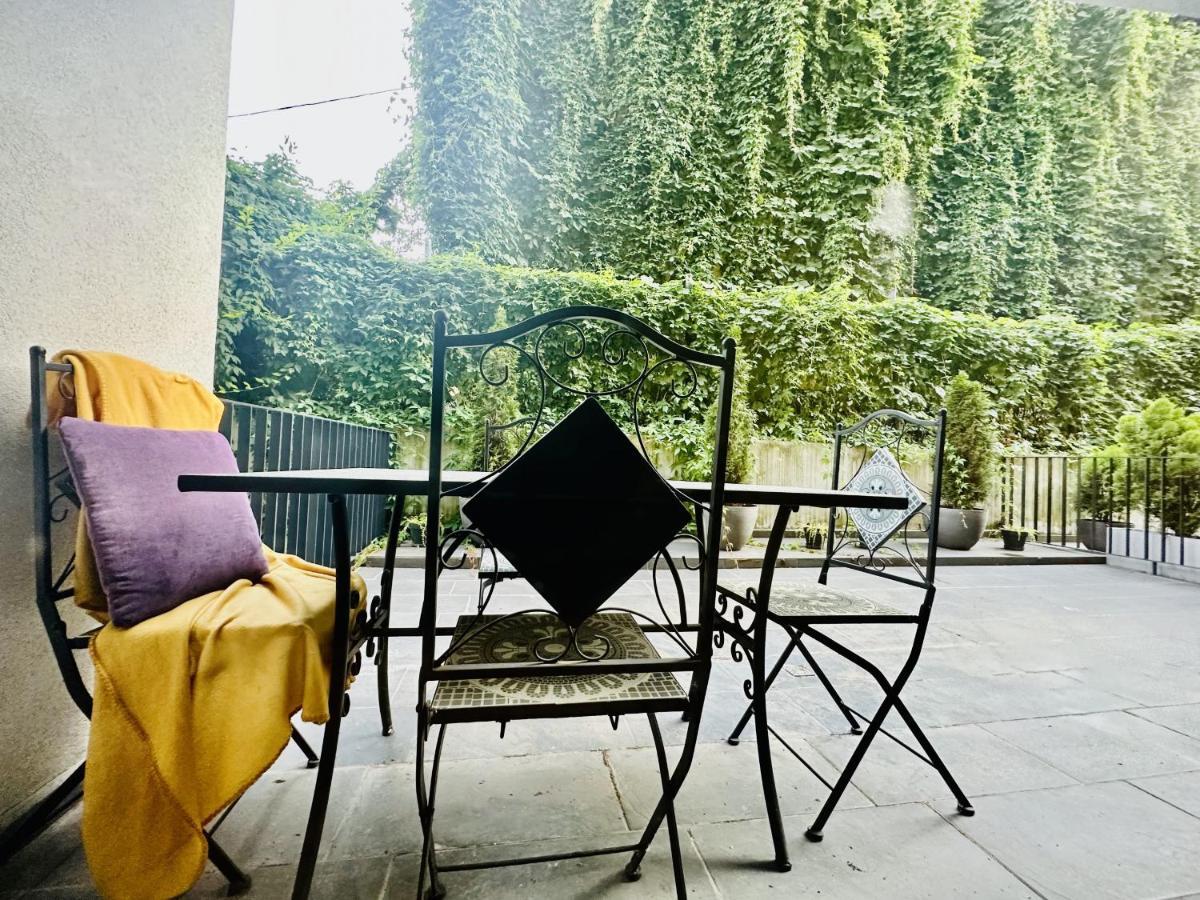 Palfi Apartment With Garden & Parking Cluj Napoca Bagian luar foto